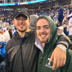 Meet your Posher, Robin